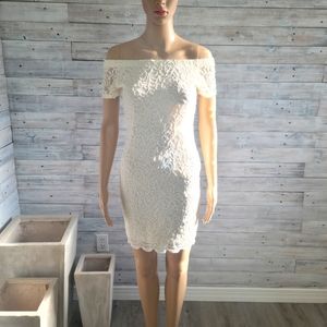 Short Ivory dress in great condition!
